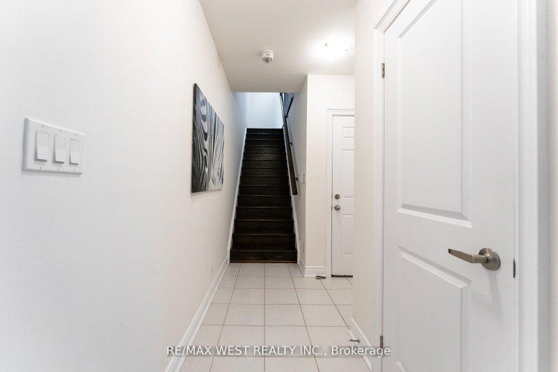 2172 Trafalgar Oakville,ON L6H 7H2 — Photo 4