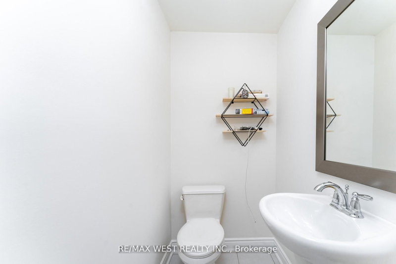2172 Trafalgar Oakville,ON L6H 7H2 — Photo 5