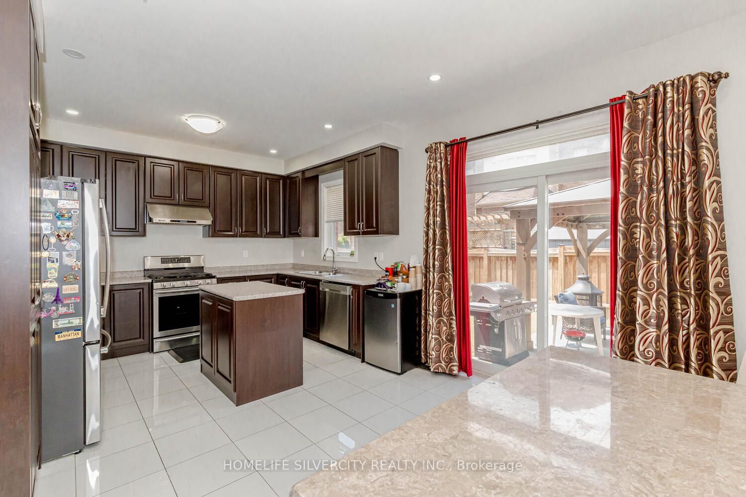 Listing Image 16