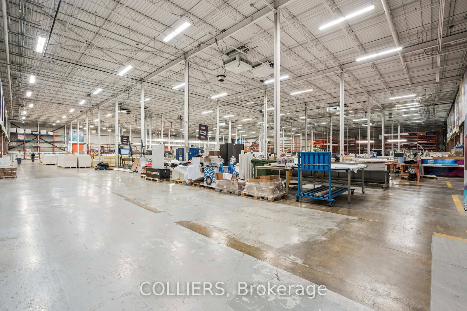 560 Hensall Circle, Unit 1 - Photo 3