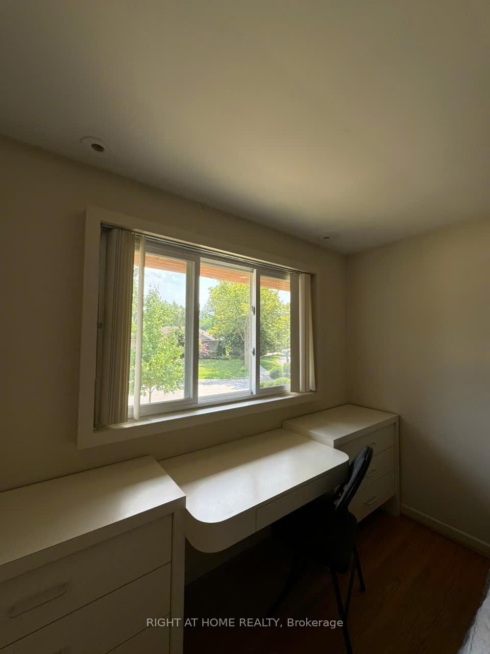 Detached House for lease at 1 Cotillion Court, Toronto, Ontario, M9A 4S8 - Edenbridge-Humber Valley - MLS: W12465606