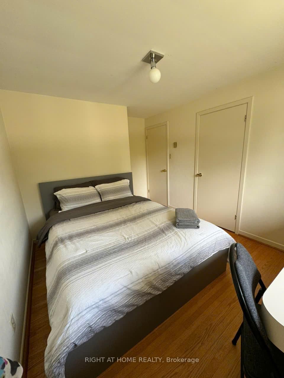 Detached House for lease at 1 Cotillion Court, Toronto, Ontario, M9A 4S8 - Edenbridge-Humber Valley - MLS: W12465606