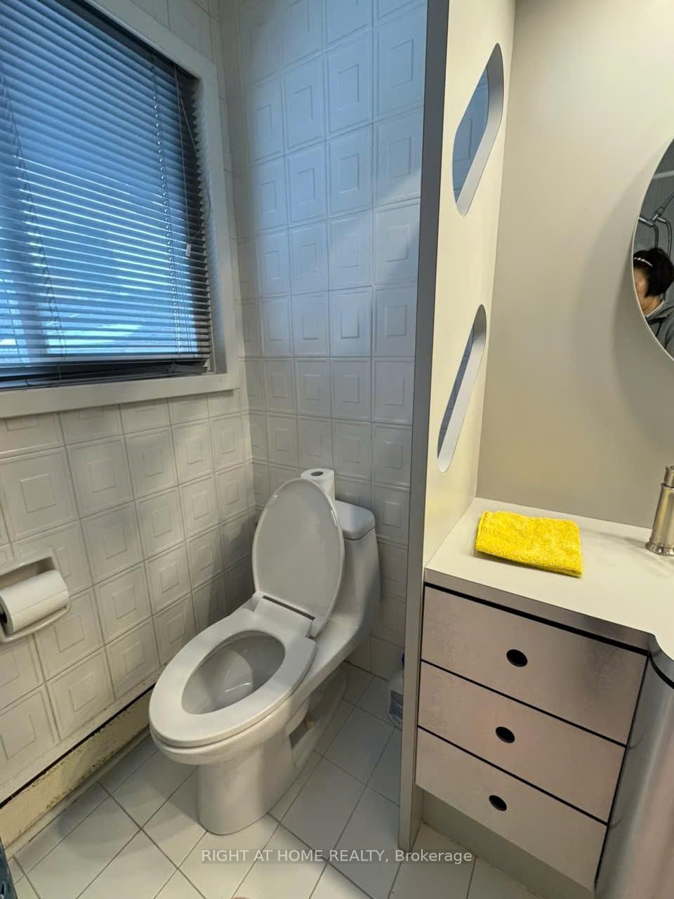 Detached House for lease at 1 Cotillion Court, Toronto, Ontario, M9A 4S8 - Edenbridge-Humber Valley - MLS: W12465606