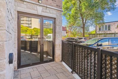 202-70 Stewart Street, Oakville, Ontario image-0-4