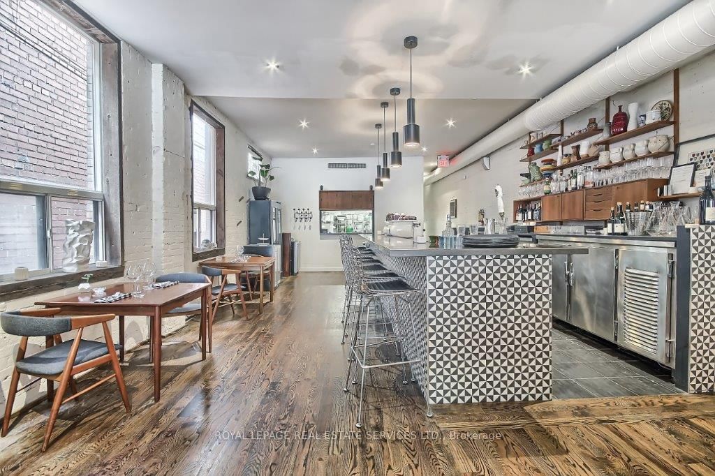 3047 Dundas Street W - Photo 18