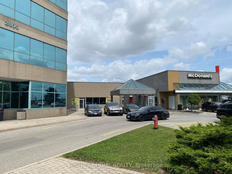 32 - 2800 Skymark Ave, Mississauga, L4W 5A6 | Image 2