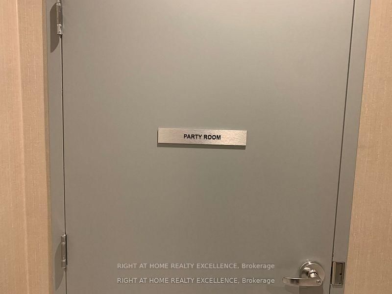 15 Watergarden Drive, Unit 709 - Photo 2