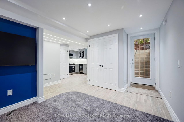 Bsmt - 57 letty Avenue