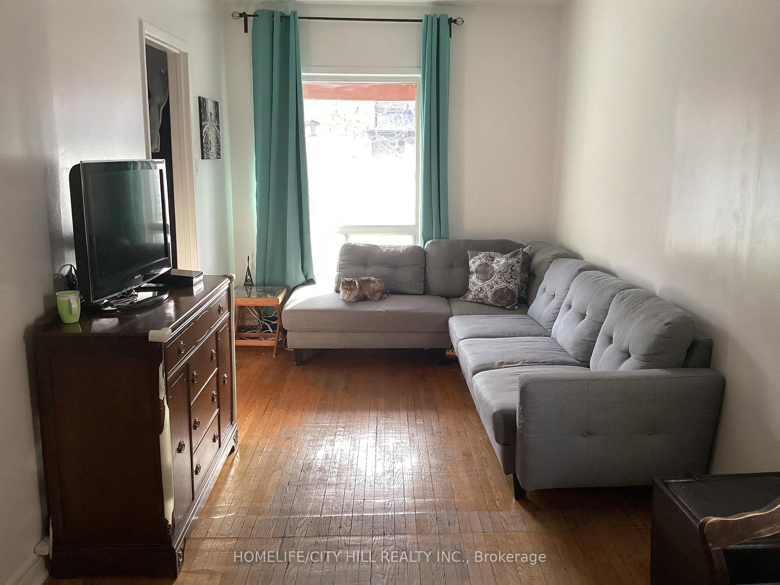 Listing Image 5