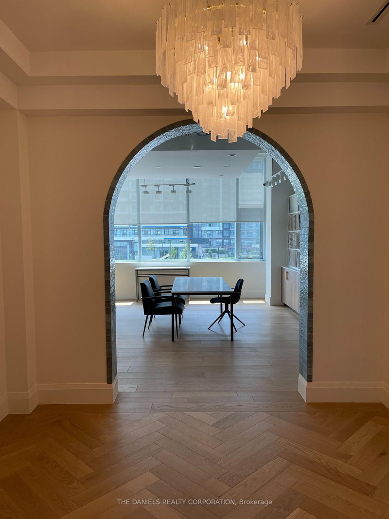 201 & 202 - 2520 Eglinton Ave W, Mississauga, L5M 0Y4 | Image 2