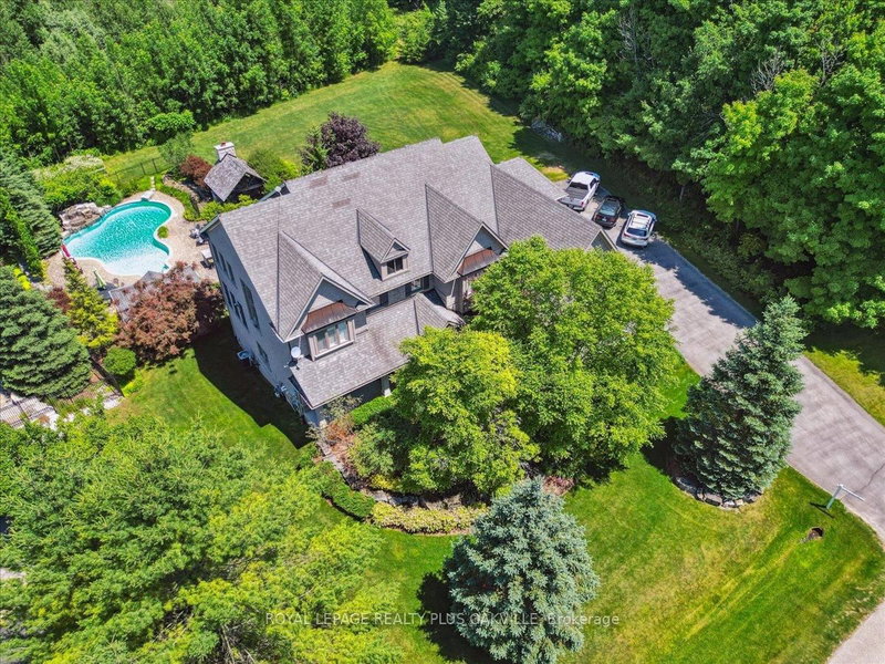 11365 Taylor Crt, Milton, L0P 1B0 | Image 2