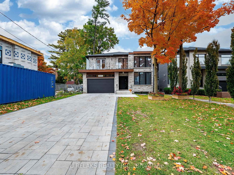 3081 Grenville Dr, Mississauga, L5A 2P6 | Image 2