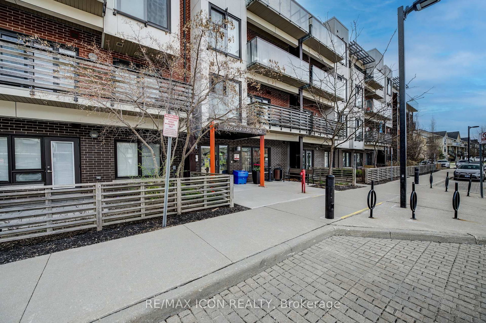 Listing Image 3