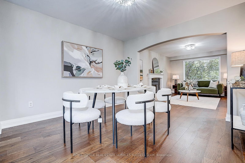 1652 Beaty Tr, Milton, L9T 5Z7 | Image 2