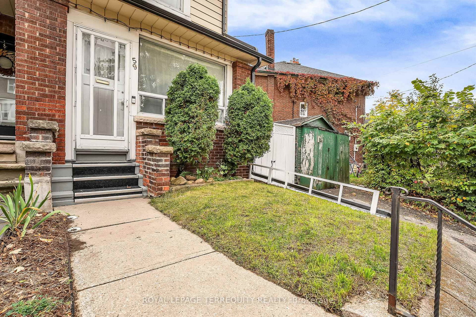 Listing photo 3