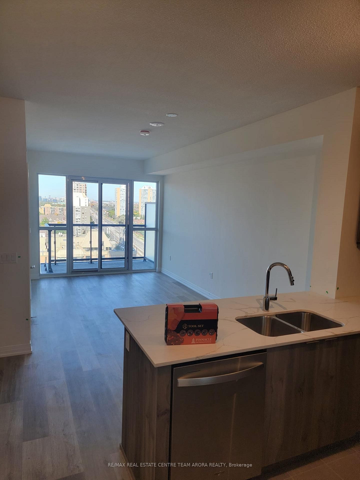 15 Watergarden Drive, Unit 1307 - Photo 2