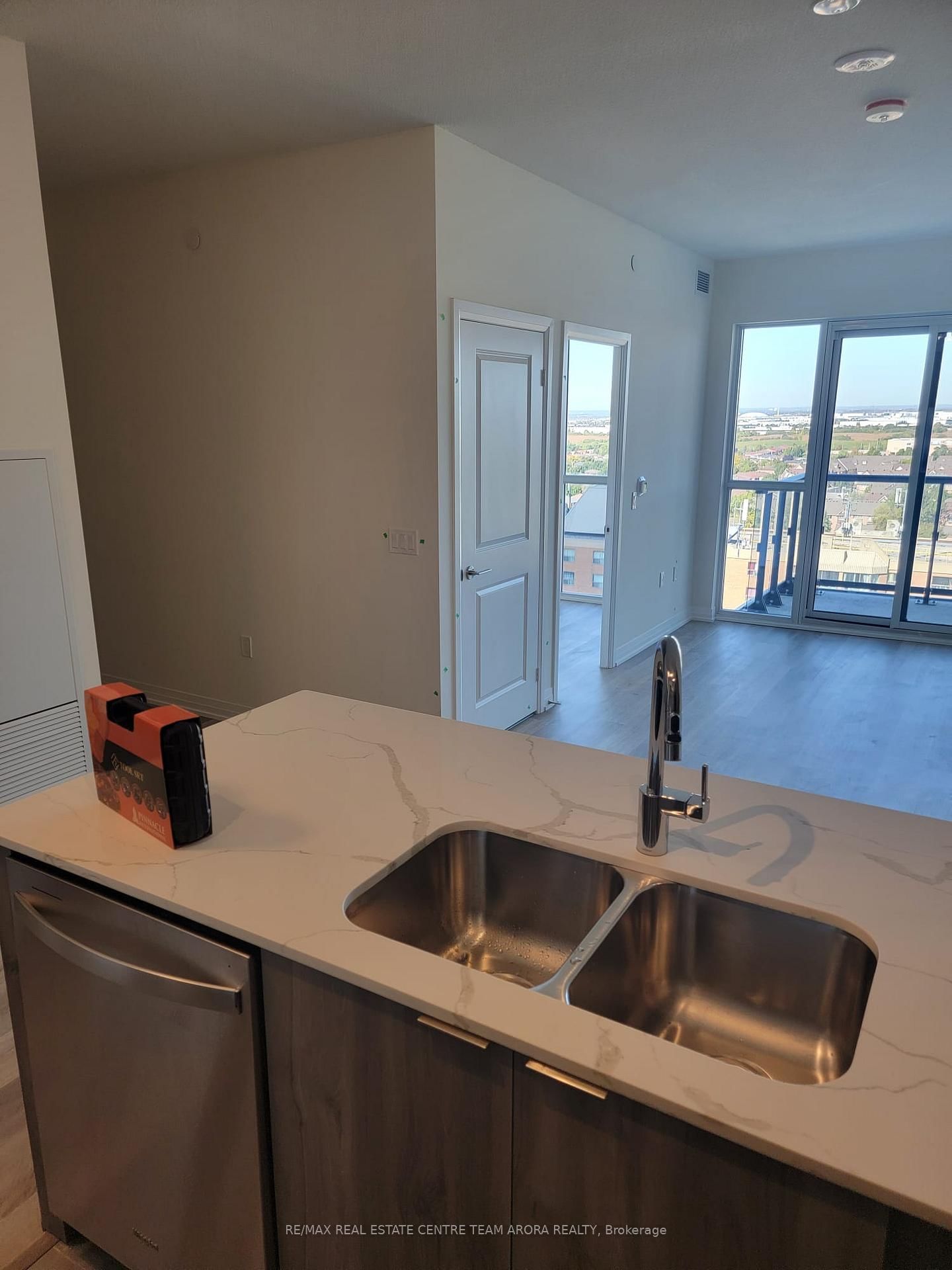 15 Watergarden Drive, Unit 1307 - Photo 5