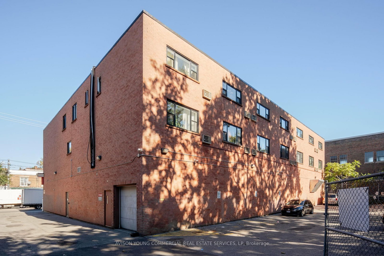 1473 Queen Street W - Photo 4