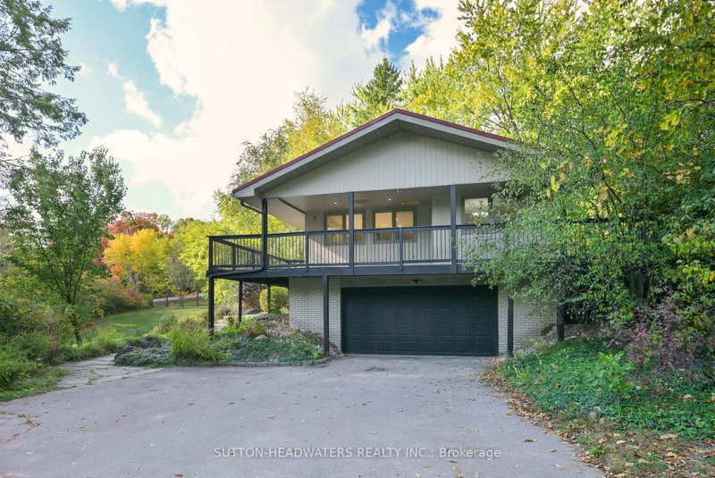 5 Cedar Drive