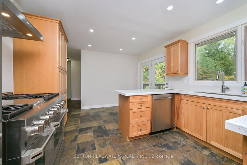 5 Cedar Dr, Caledon, L7K 1H4 | Image 3