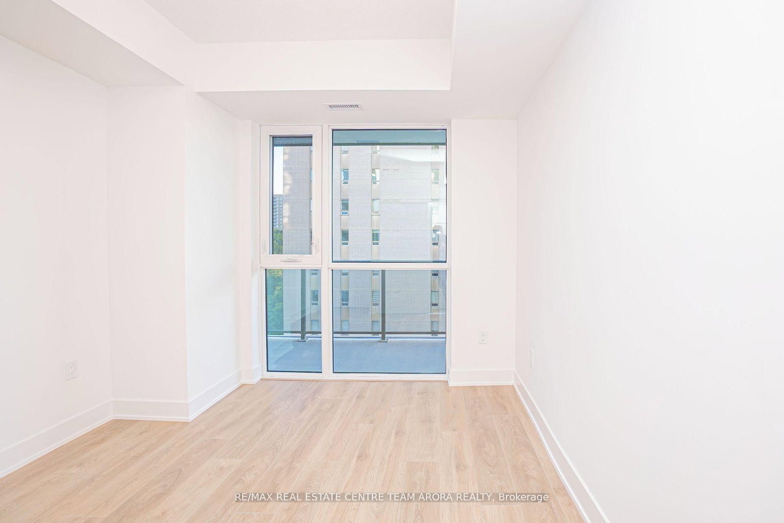 202 Burnhamthorpe Road E, Unit 603 - Photo 10