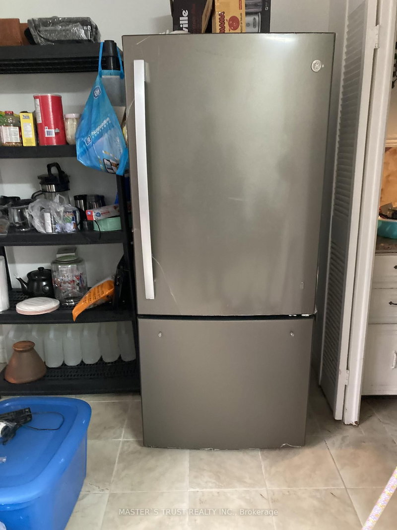 116 - 10 Eddystone Ave, Toronto, M3N 2T2 | Image 3