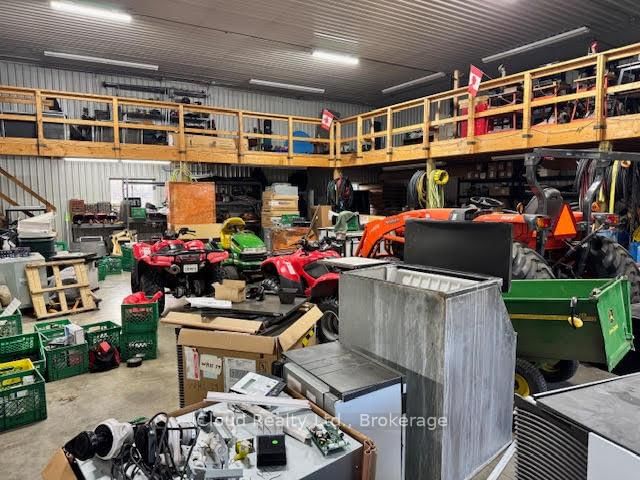 Listing Image 12