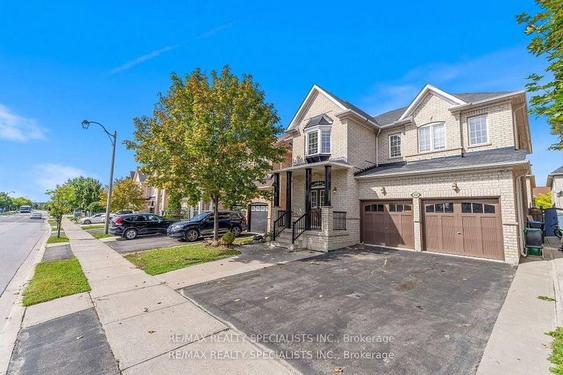 428 Father Tobin Rd, Brampton, L6R 0S2 | Image 3