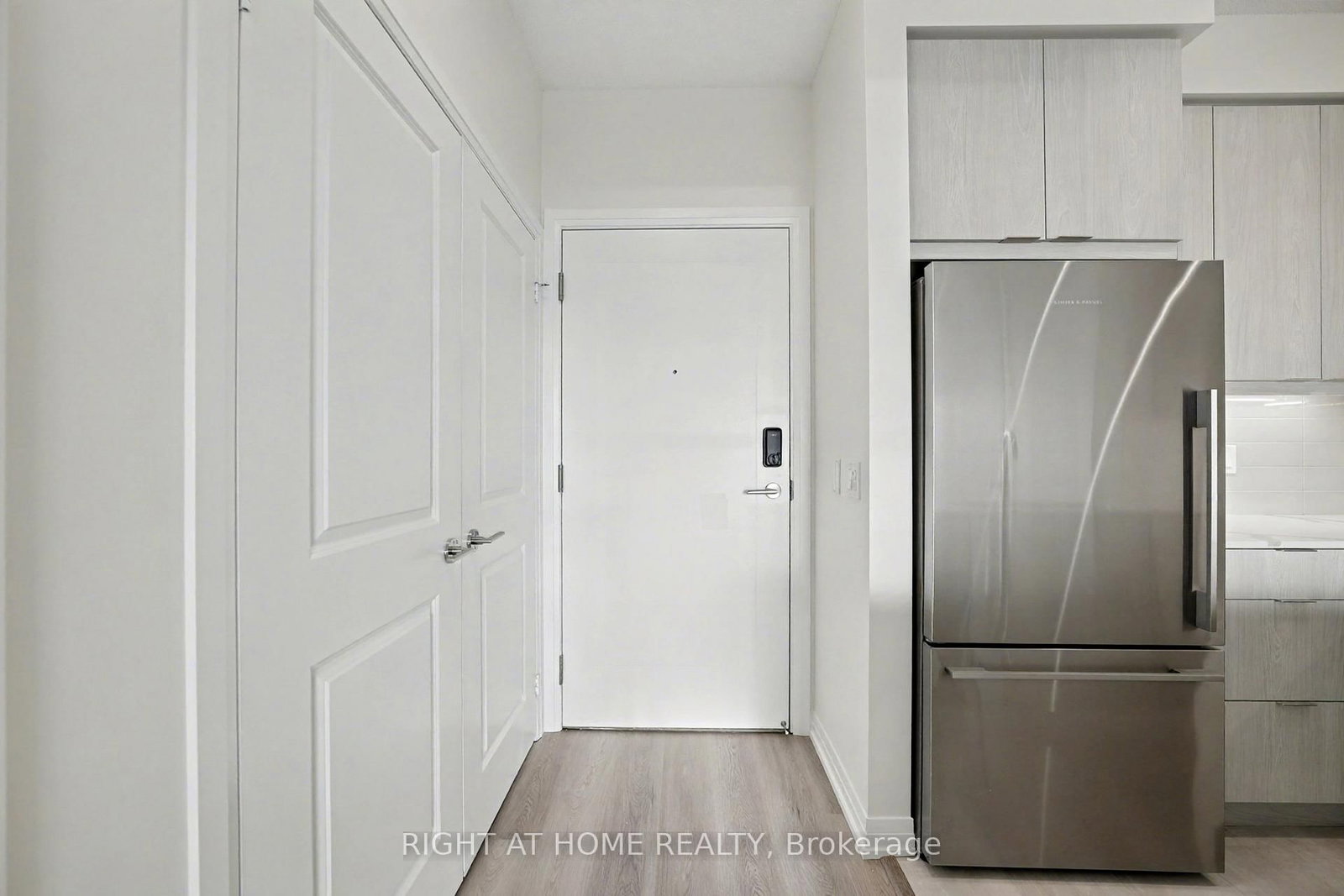 15 watergarden Drive, Unit 3203 - Photo 12