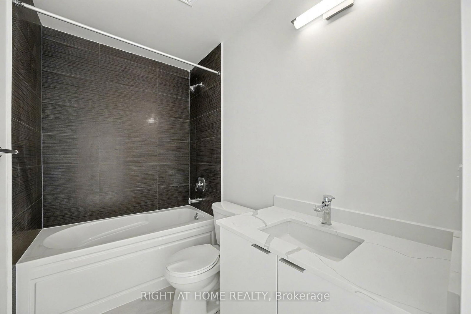 15 watergarden Drive, Unit 3203 - Photo 14