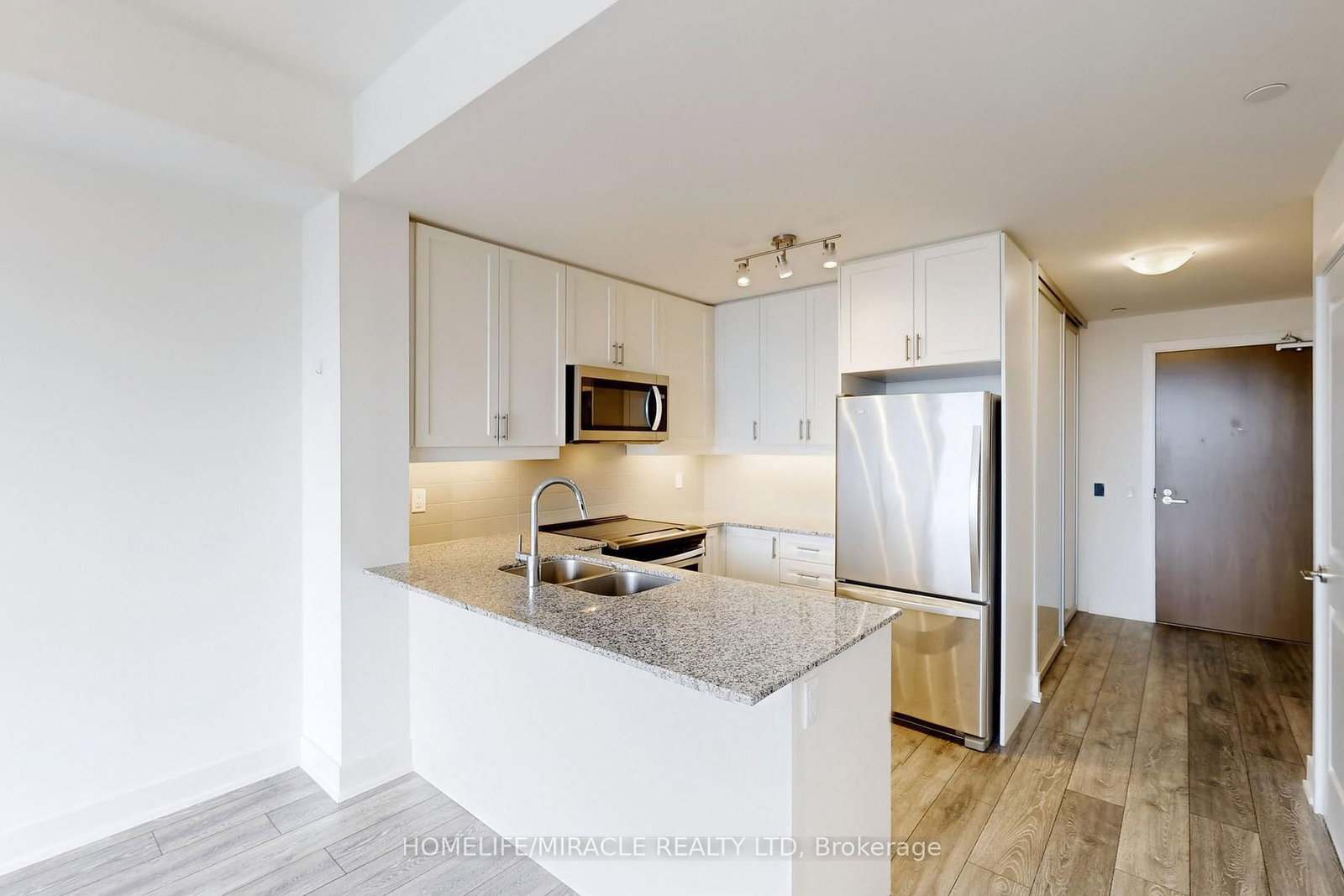 Condo for sale at 1106-1050 Main Street, Milton, Ontario, L9T 9M3 - Dempsey - MLS: W12483122