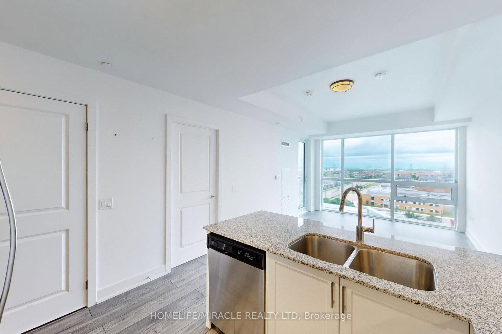 Condo for sale at 1106-1050 Main Street, Milton, Ontario, L9T 9M3 - Dempsey - MLS: W12483122