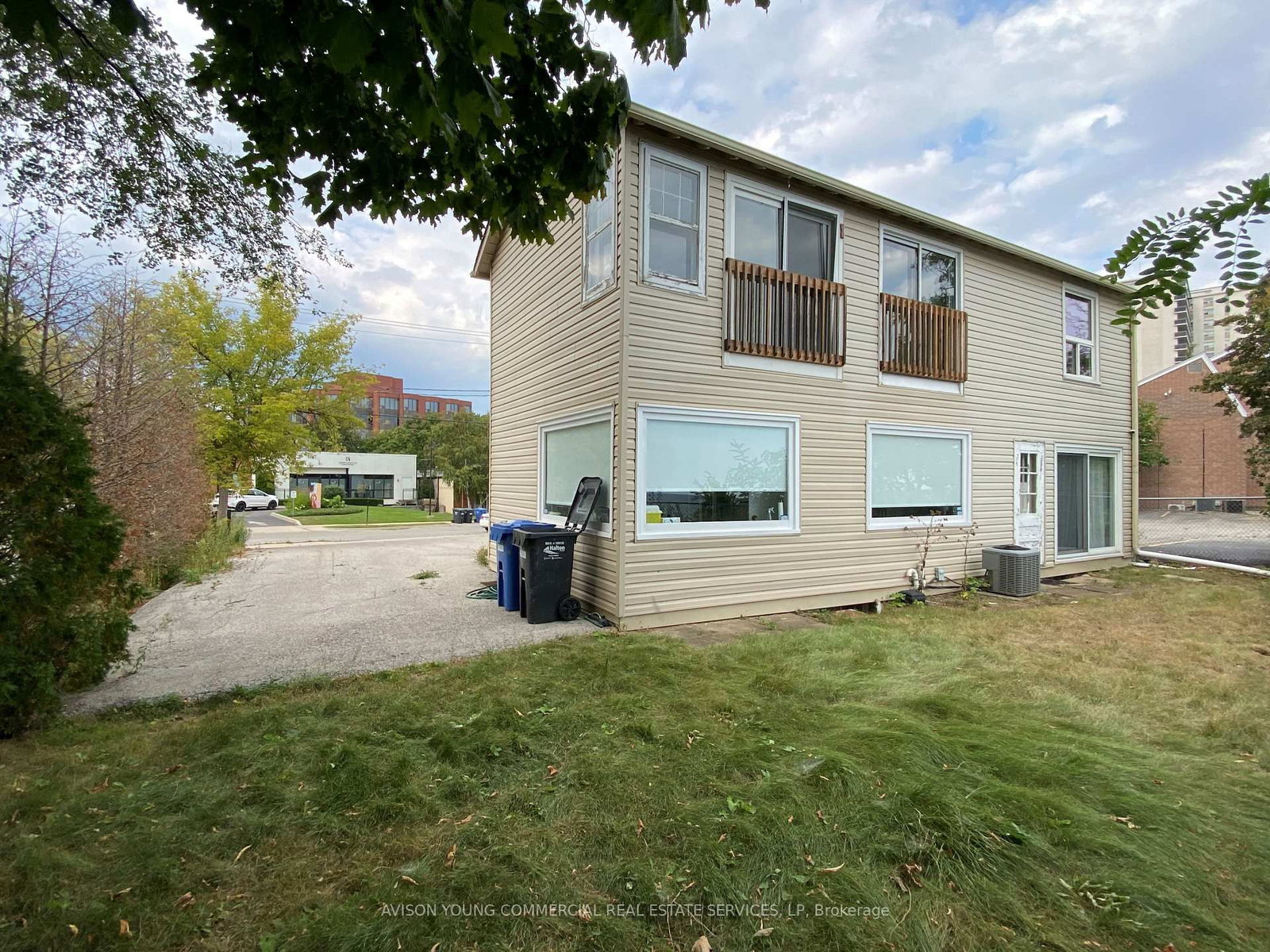 2108 Old Lakeshore Road - Photo 3