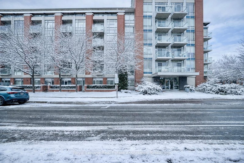 107 - 80 Port St E, Mississauga, L5G 4V6 | Image 2