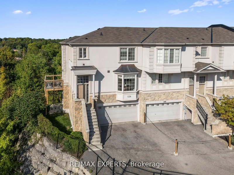 134 Rolling Hills Lane, Caledon, L7E 4E1 | Image 2