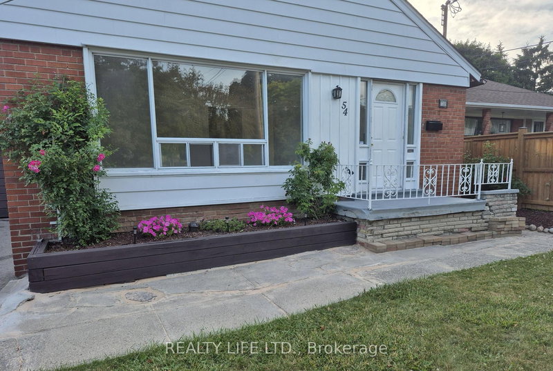 54 Garside Cres, Toronto, M6M 2Z6 | Image 2