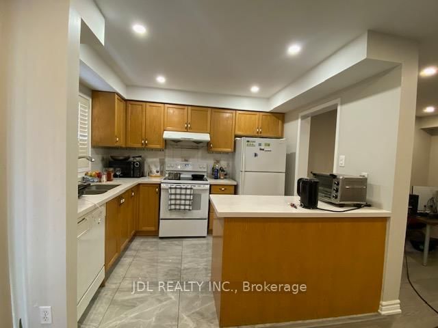 78 Norman Wesley Way, Toronto, M3M 3H4 | Image 3