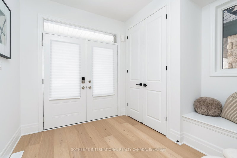 1556 Cookman Dr, Milton, L9E 2A7 | Image 2