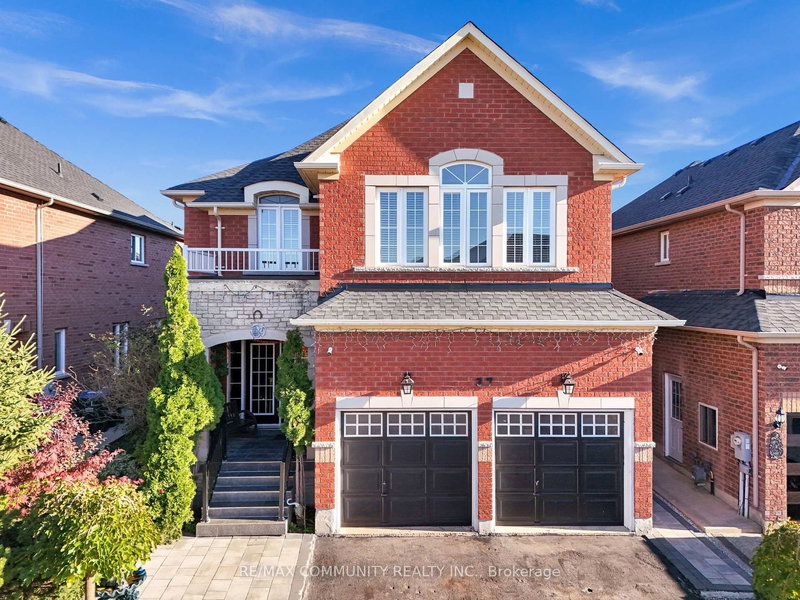 37 Denim Dr, Brampton, L6P 2R3 | Image 2