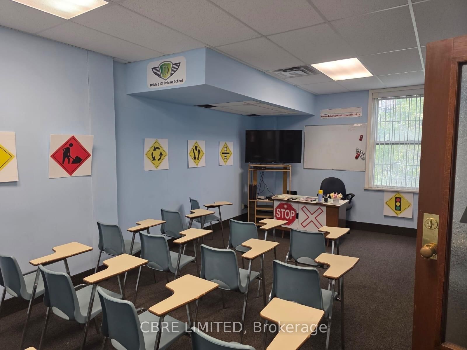 5140* Dundas Street W - Photo 5