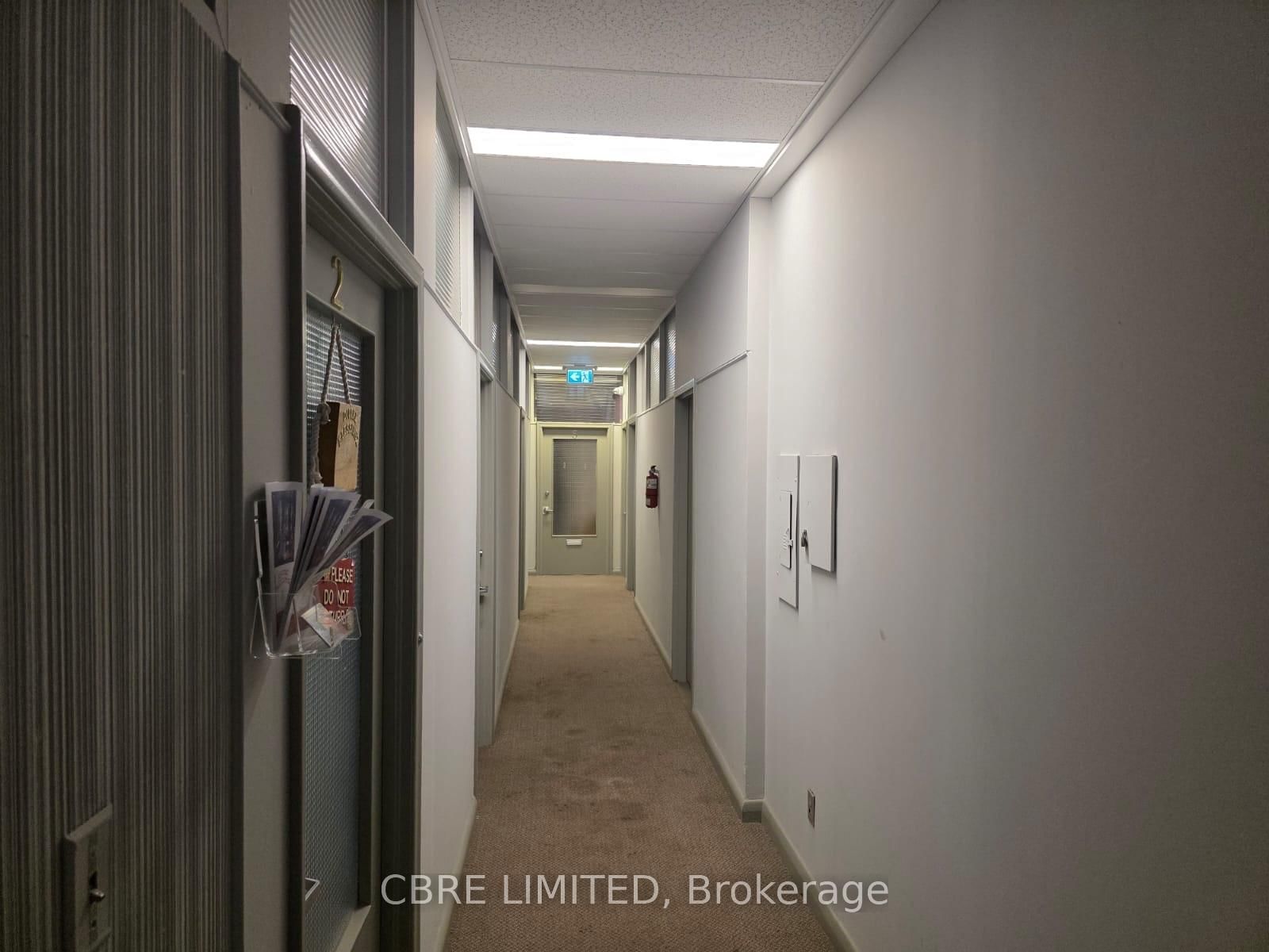 5140* Dundas Street W - Photo 6