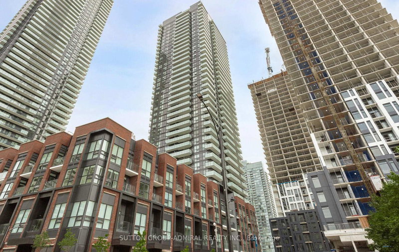 2807 - 4130 Parkside Village Dr, Mississauga, L5B 3M8 | Image 3