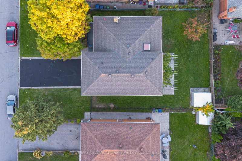 34 Euphrasia Dr, Toronto, M6B 3V9 | Image 2