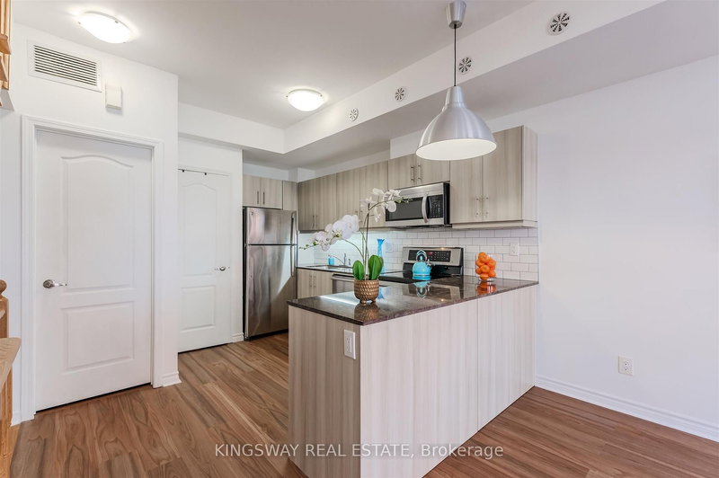 50 - 68 Winston Park Blvd, Toronto, M3K 1C3 | Image 2