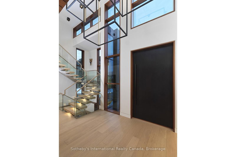 116 Chartwell Rd, Oakville, L6J 3Z6 | Image 3