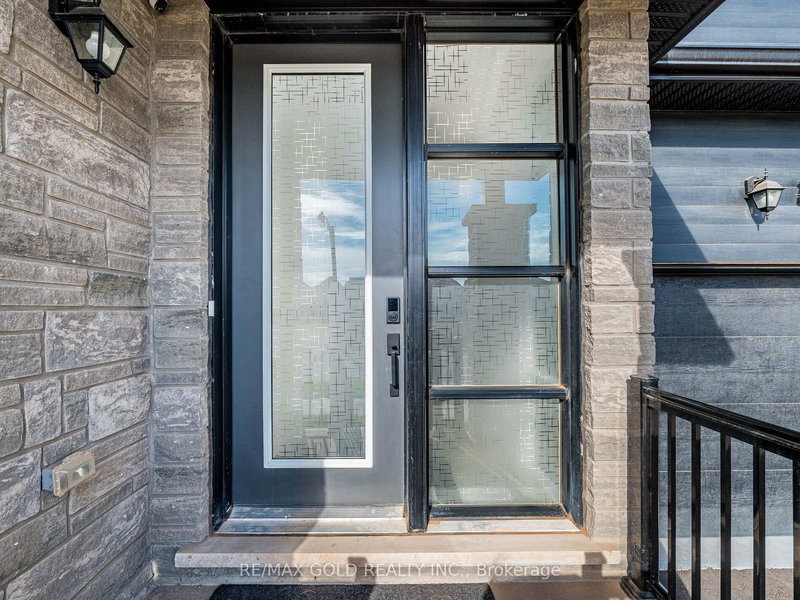 1339 Pellican Pass, Oakville, L6H 7Z9 | Image 2