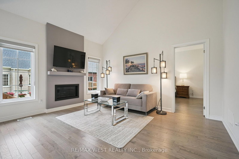 4 Clermiston Cres, Brampton, L6R 3W9 | Image 3