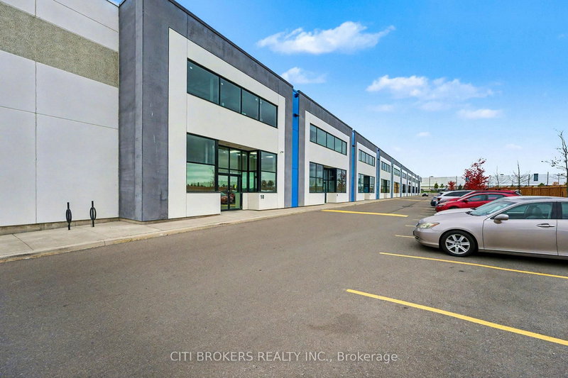 B8 - 20 Lightbeam Terr, Brampton, L6Y 6H9 | Image 2