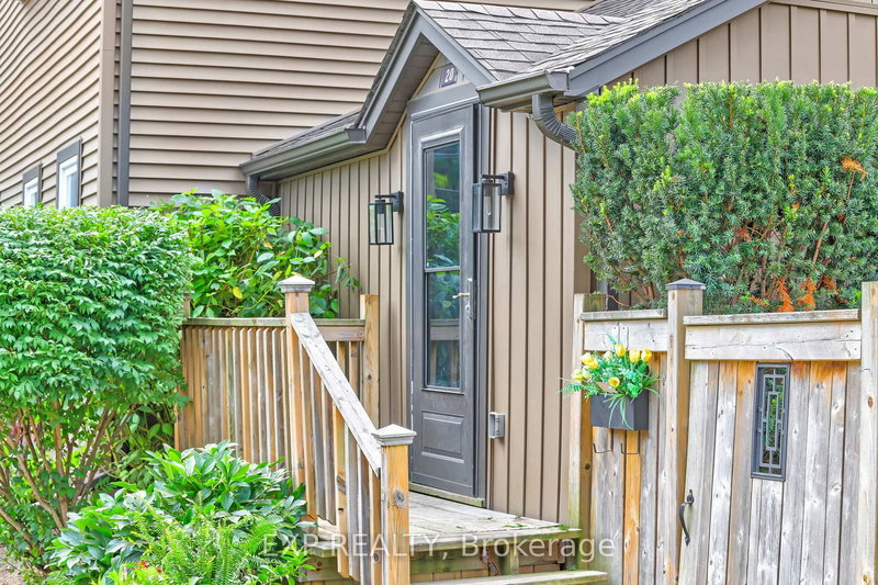 20 Elgin St S, Halton Hills, L7J 2B3 | Image 3