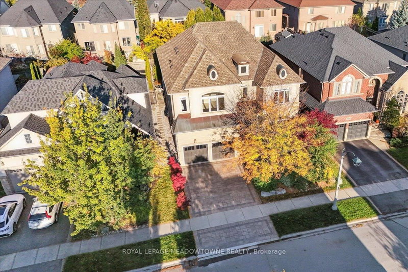 1468 Ferncrest Rd, Oakville, L6H 7W2 | Image 3